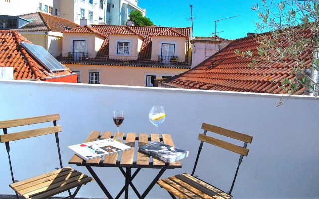 Ama Apartments