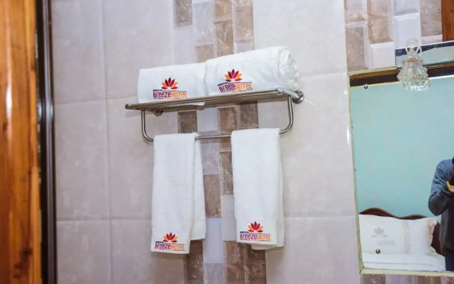 Breeze Hotel Nyahururu