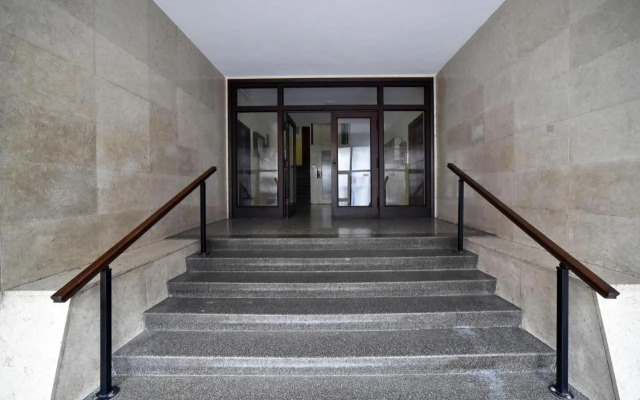 Block Apartment No2