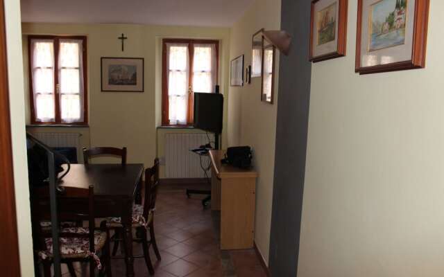 Suite Carla Lovely Apartment in Pietrasanta Center