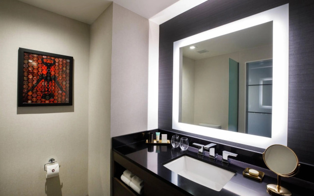 Hotel Vin, Autograph Collection