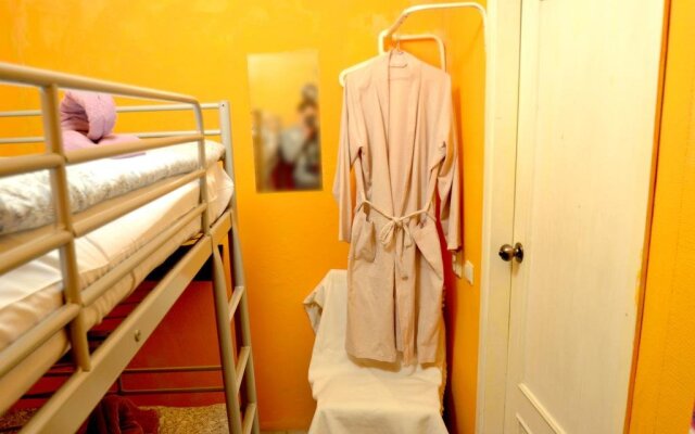 Art Hostel Squat