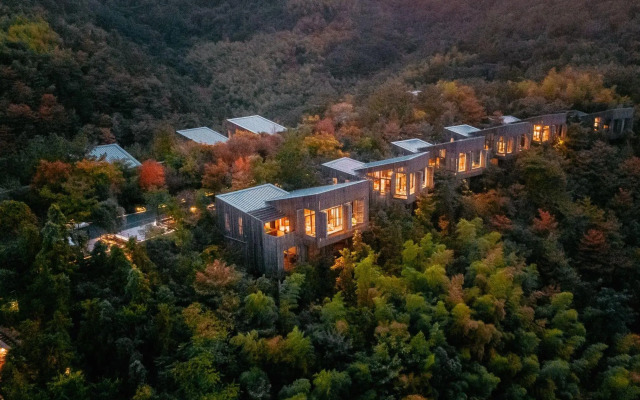 Meijie Mountain Hotspring Resort
