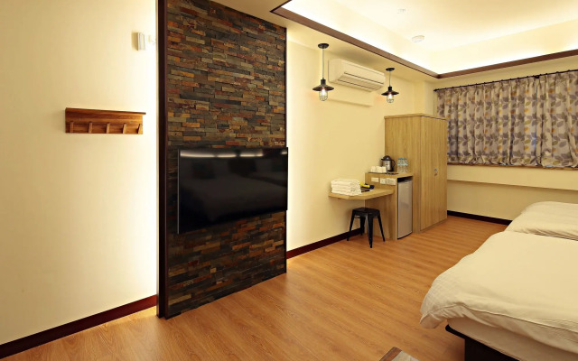 Happiness Yes Hostel