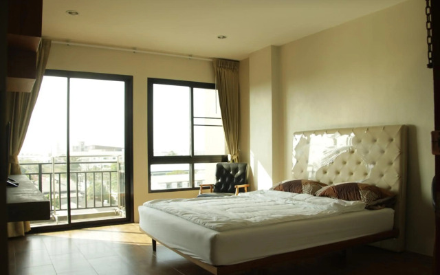 The Residence Thepkanjana