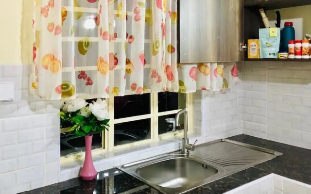 Lux Suites Zion Apartments Homabay