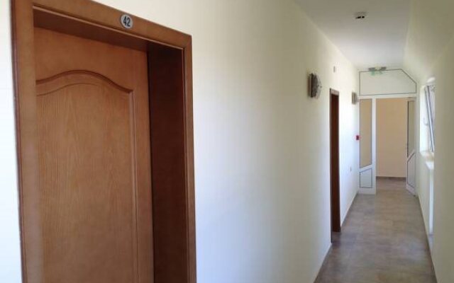 Sunshine Family Hotel