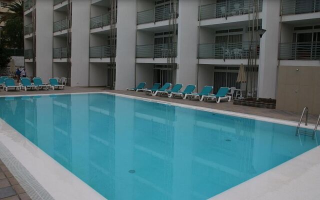Eó Las Rosas Aparthotel