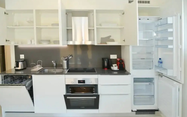 Brand New Apartmentcecilia Residence Apt N5