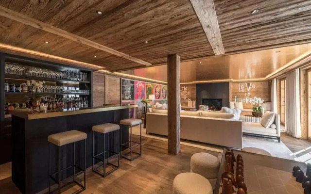 Spacious Chalet With Private Pool