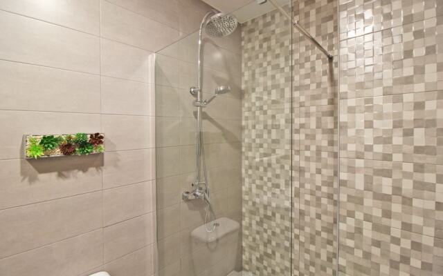 Del Parque Flats - Refino