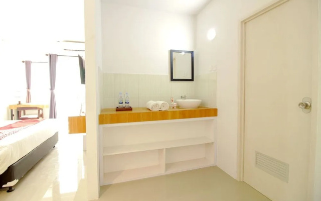 OYO Flagship 1260 Sentraland Karawang