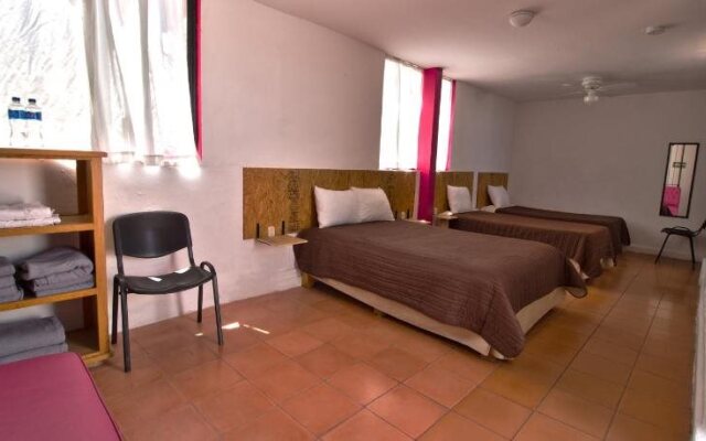 Hostal Punto 79 - Hostel