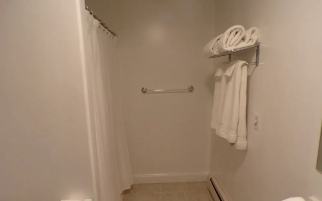 Long House Manor B And B