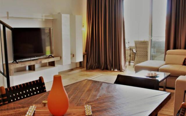 Modern and New 2 bed room Townhouse PA01