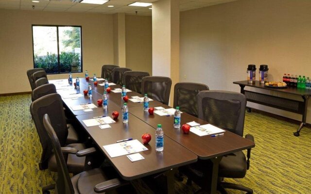 Holiday Inn Express & Suites Greenville - Downtown by IHG