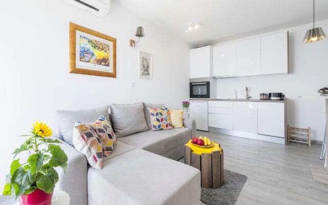 FM Apartments