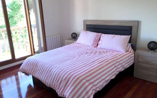 House With 5 Bedrooms in Casasola , With Enclosed Garden