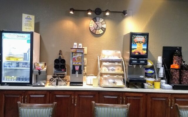 Days Inn By Wyndham Willmar