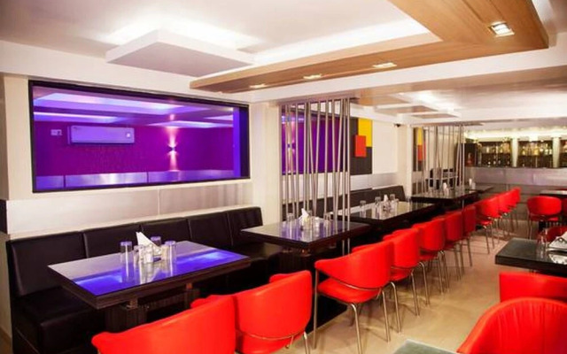 Hotel Sheela Towers