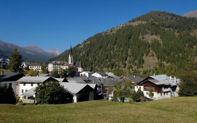 Youth Hostel Sta-Maria