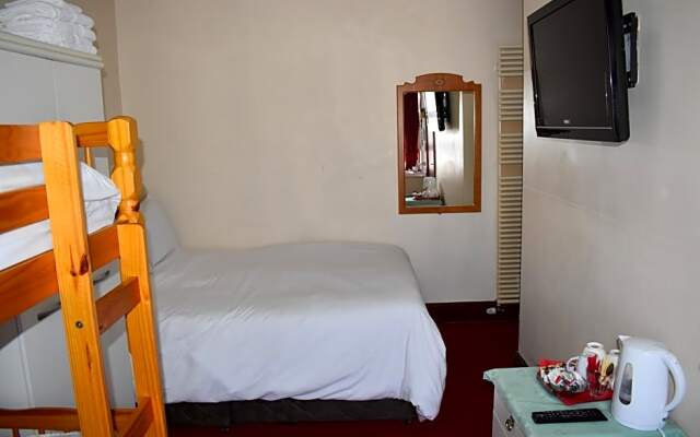 Lyndhurst Hotel