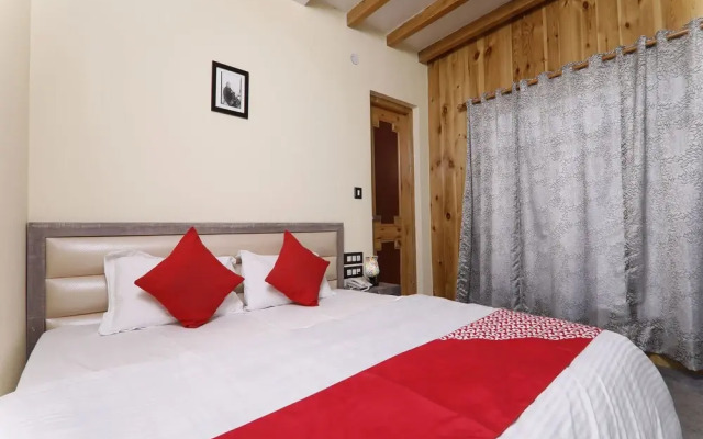 OYO 40939 White House Bnb