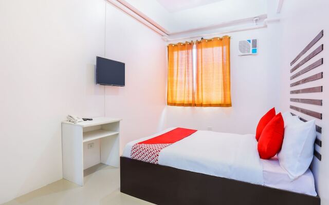 Jardin Suites by OYO Rooms