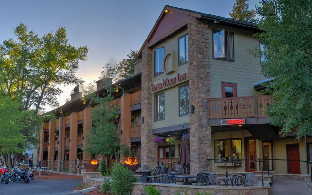 Silver Moon Inn