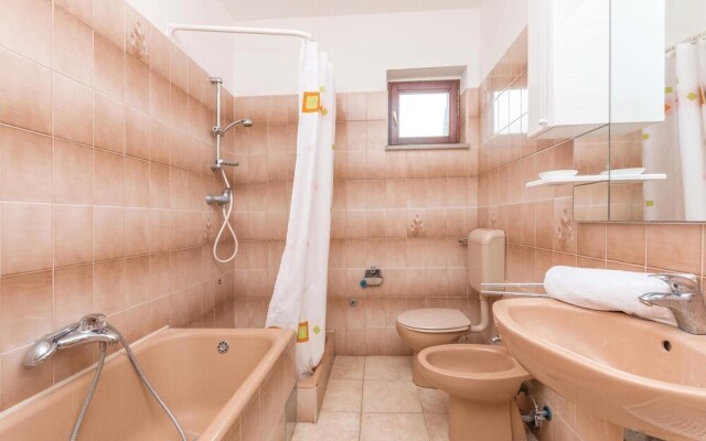 Stunning Home in Privlaka With Wifi and 3 Bedrooms