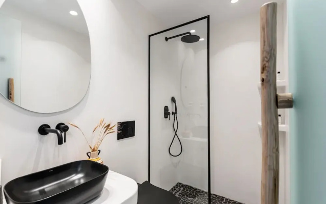 Fleria Seaview Suites
