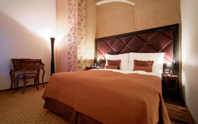 Skaritz Hotel & Residence
