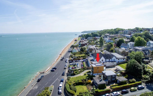 Seafront Quay West Apartments