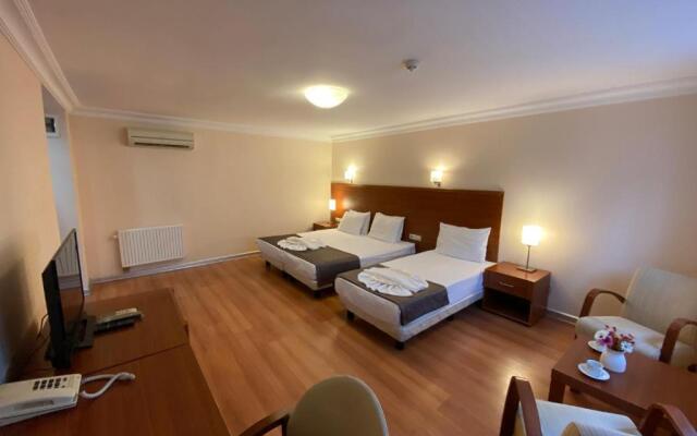 Triada Hotel Gayrettepe