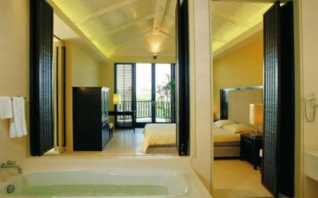 Zhuhai Jinwan Golf Hotel (Jinwan Huafa Shangdu Branch)