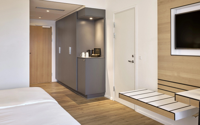 Crowne Plaza Copenhagen Towers by IHG