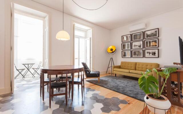 FLH Bica Modern Flat with View