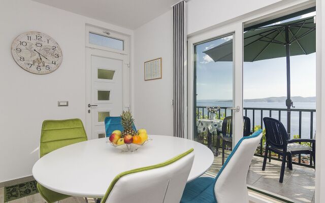 Apartment Sonja - 100 m from sea: A1 Brela, Riviera Makarska