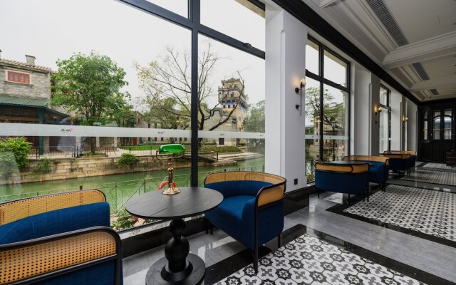 Chikan Gu Zheng Mei Tang Hotel