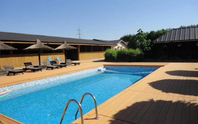 Greenstone Land - Corbu