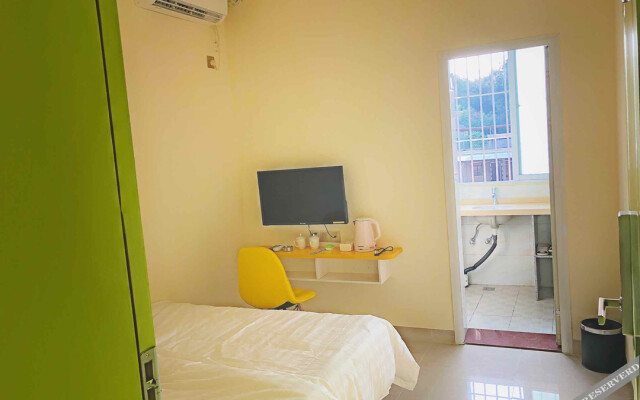 Yueqingnian Apartment