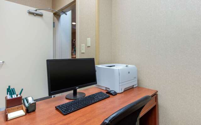 Quality Inn & Suites Benton - Draffenville