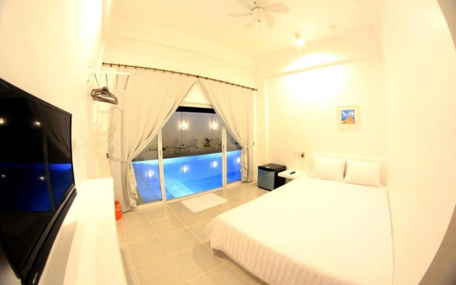 Coron Bluewave Hotel