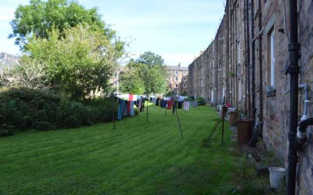 1 Bedroom Flat Near Murrayfield Stadium