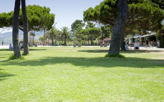 Camping La Plage (AGL273)