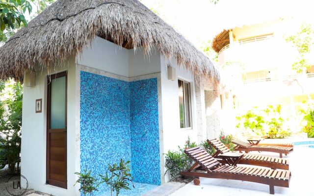 Anam 1 bedroom apartment with balcony sleeps 3