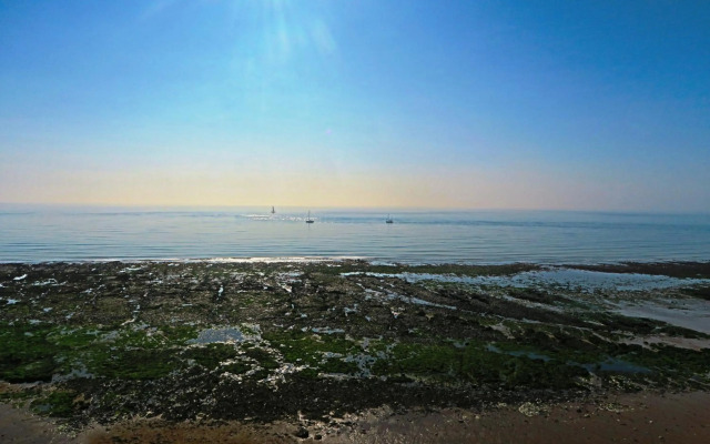 Shorley Wall Broadstairs by the Beach with Parking