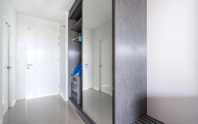 The Thames Pool Access Resort SHA+
