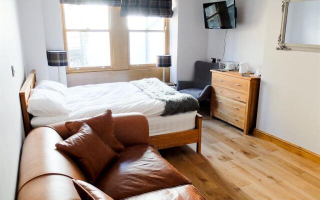 The Rooms at the Nook