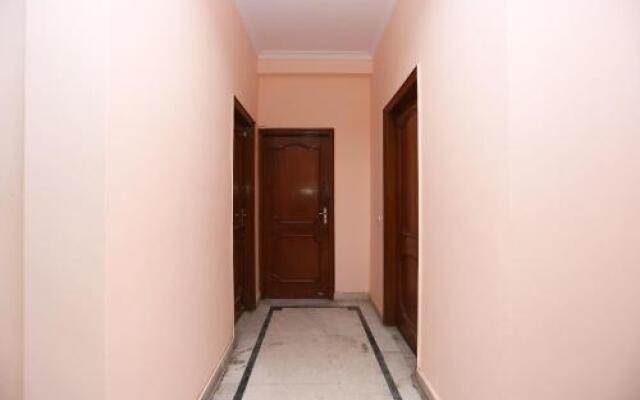 OYO 24496 Lotus Residency